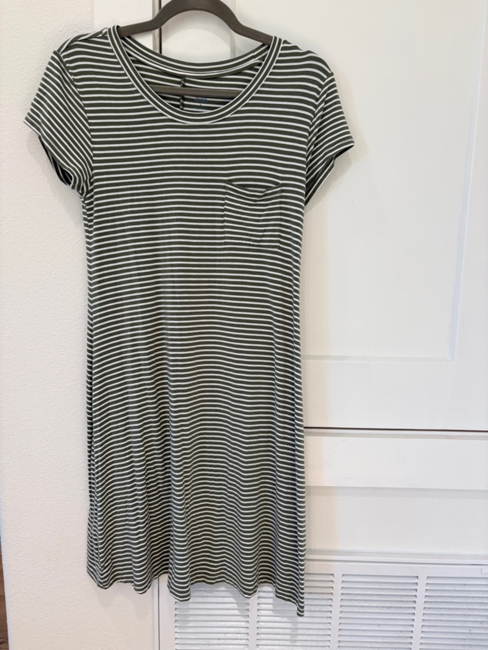 Striped Short-Sleeve Pocket T-Shirt Dress - Green/White